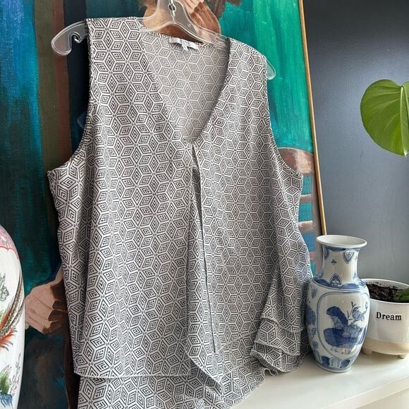 ALFRED SUNG Geometric Black and White Blouse - Picture 8 of 15